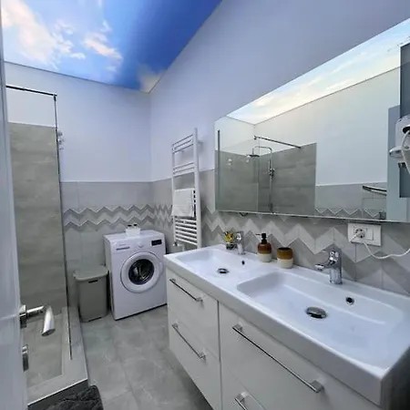 Lamera-building Cu Parcare Langa Plaja Διαμέρισμα