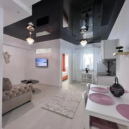 Lamera-building Cu Parcare Langa Plaja Διαμέρισμα Năvodari